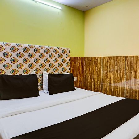 Hotel O Park View Делі Екстер'єр фото