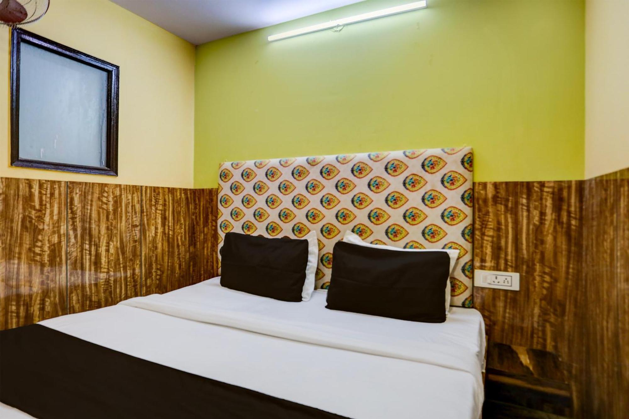 Hotel O Park View Делі Екстер'єр фото