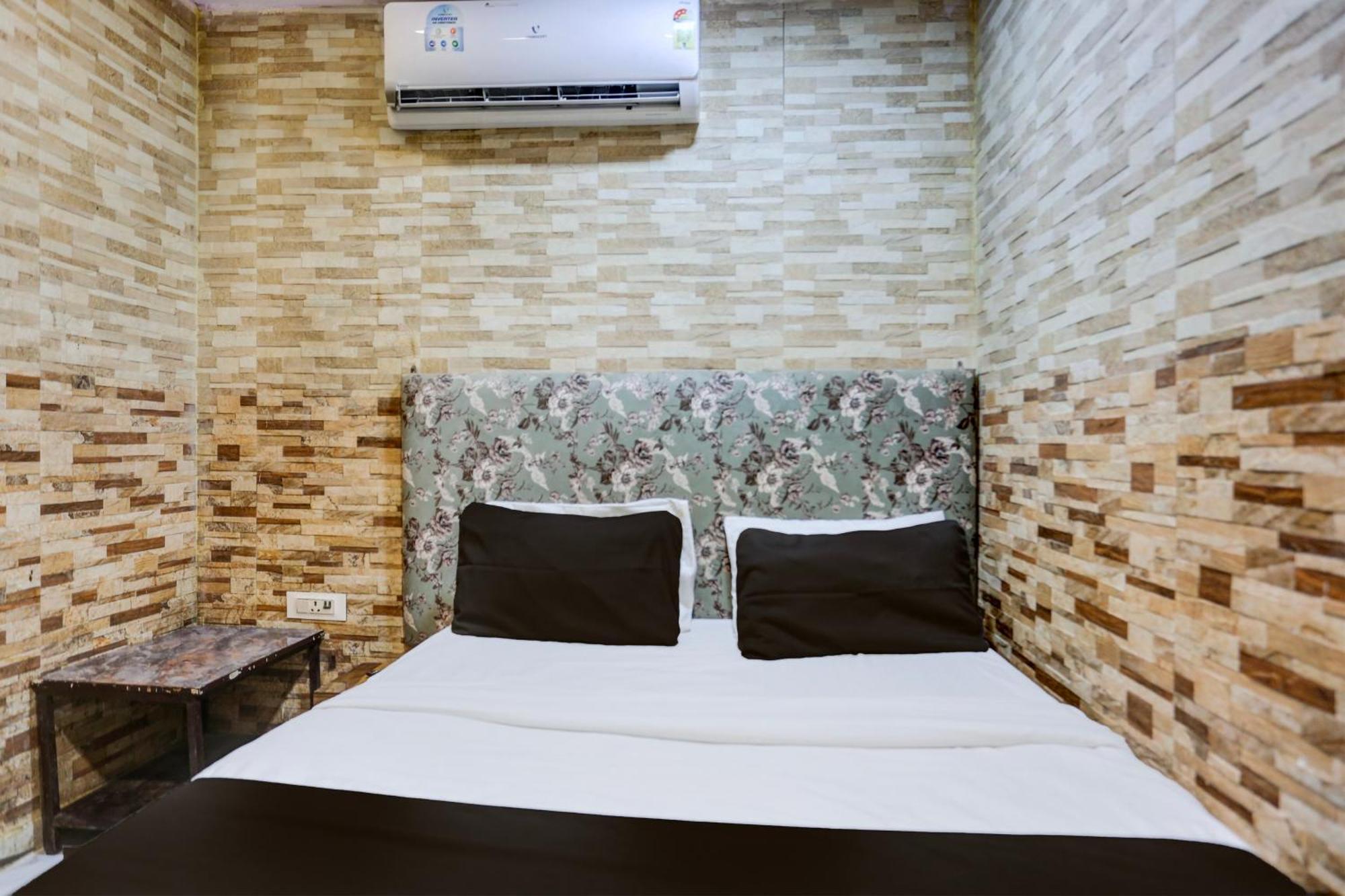 Hotel O Park View Делі Екстер'єр фото