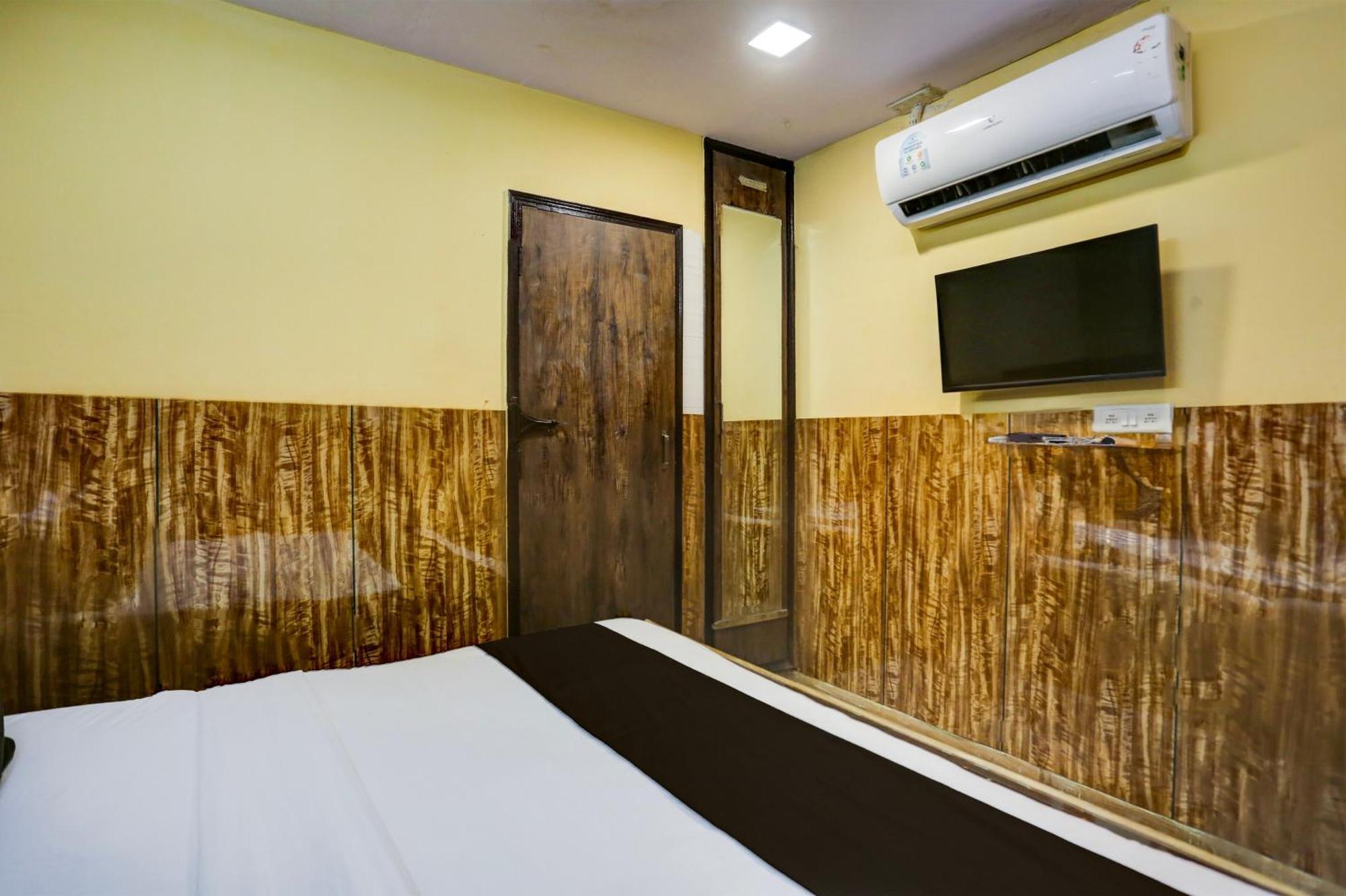 Hotel O Park View Делі Екстер'єр фото