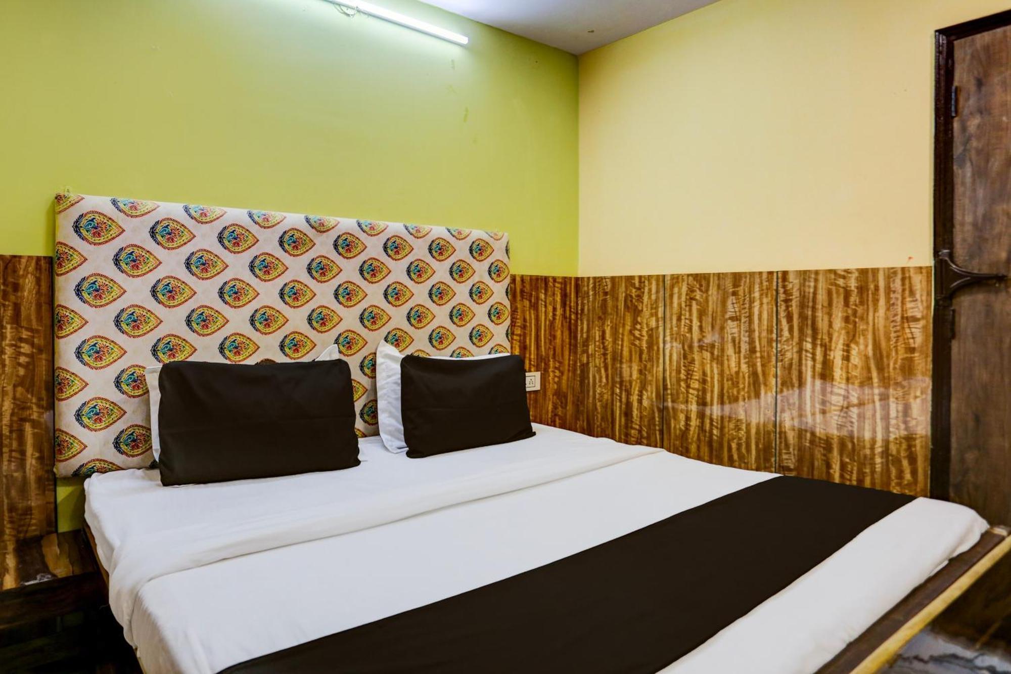 Hotel O Park View Делі Екстер'єр фото