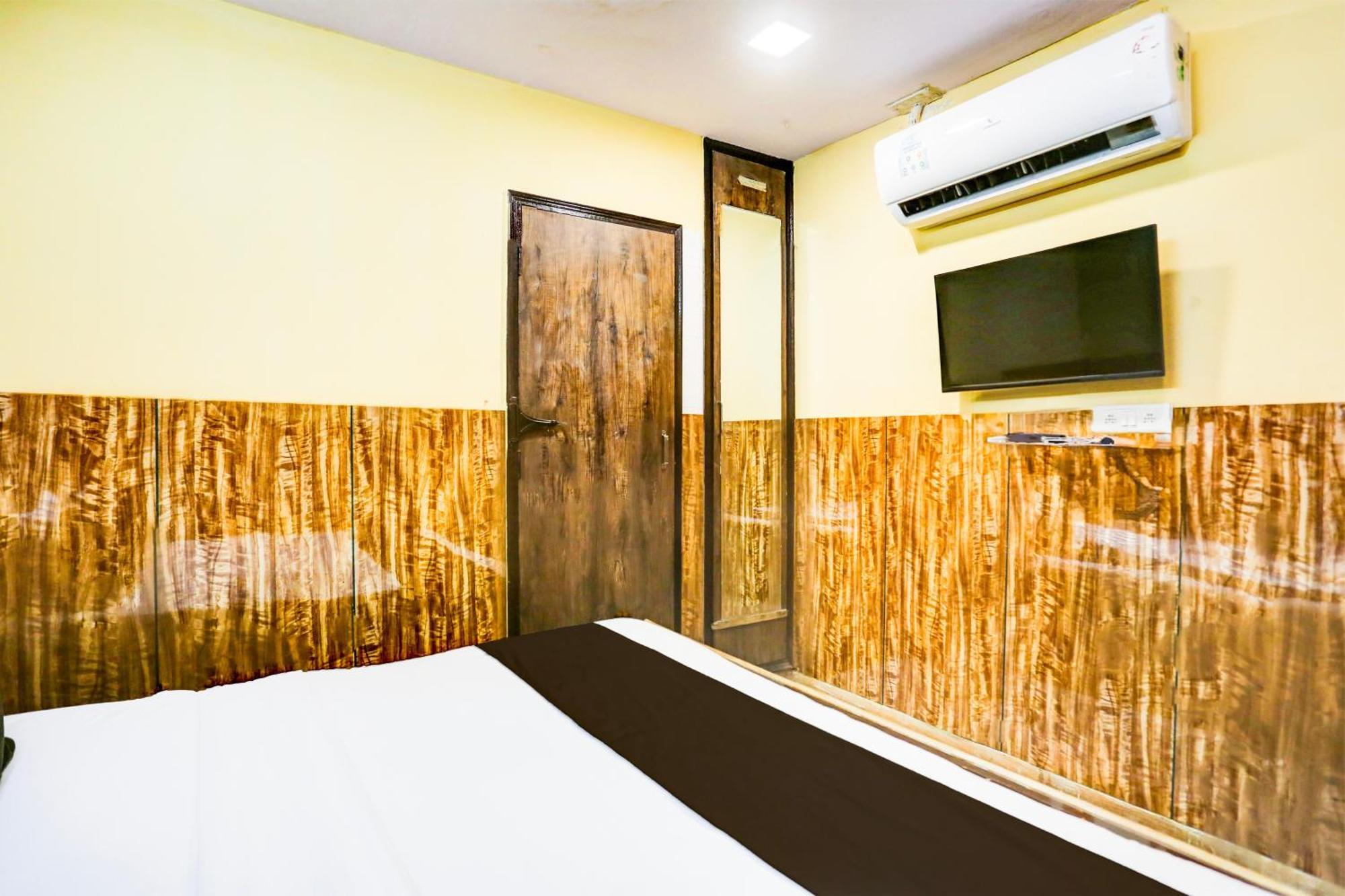 Hotel O Park View Делі Екстер'єр фото