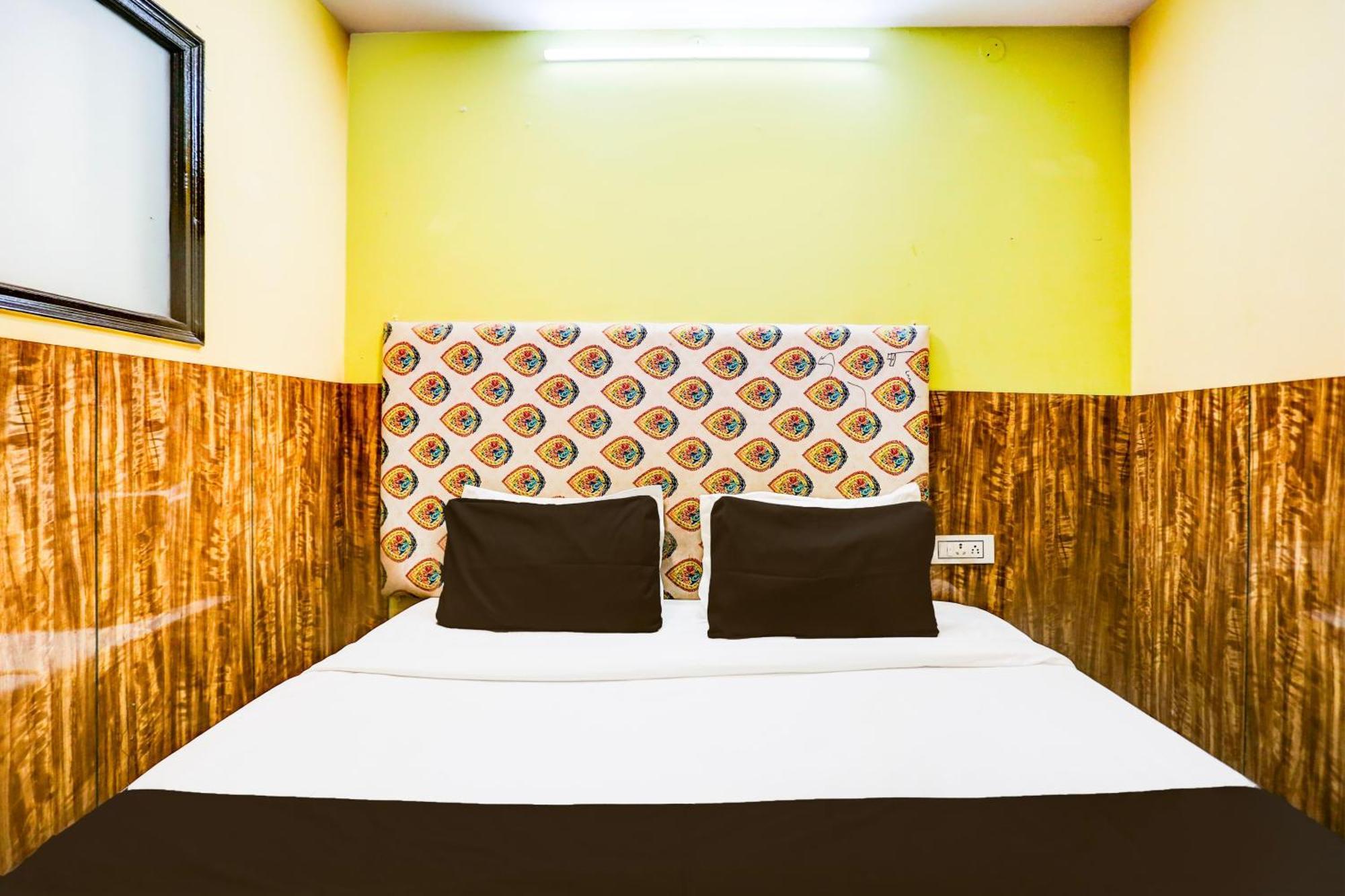 Hotel O Park View Делі Екстер'єр фото